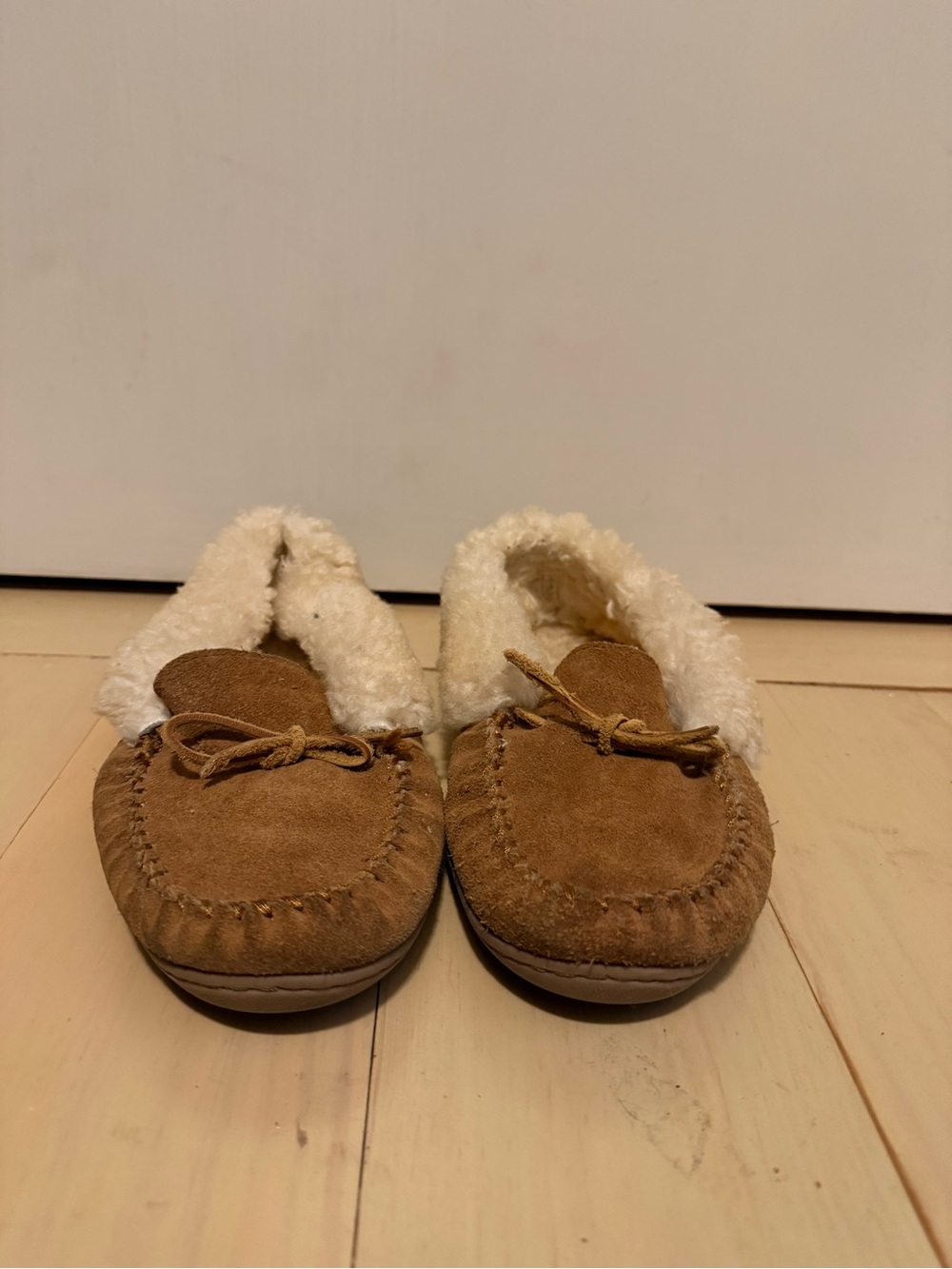 Minnetonka Leather Real Fur Slippers